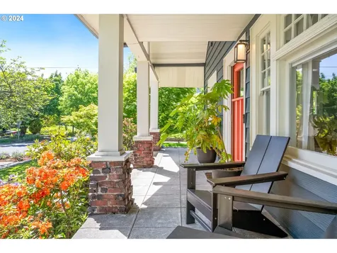 2303 Ne 43rd Avenue Portland OR 97213