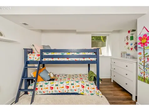 2303 Ne 43rd Avenue Portland OR 97213