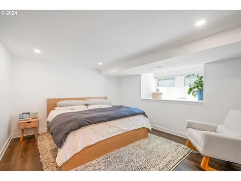 2303 Ne 43rd Avenue Portland OR 97213
