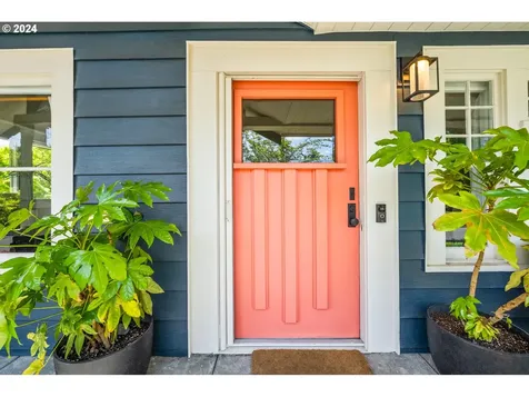 2303 Ne 43rd Avenue Portland OR 97213