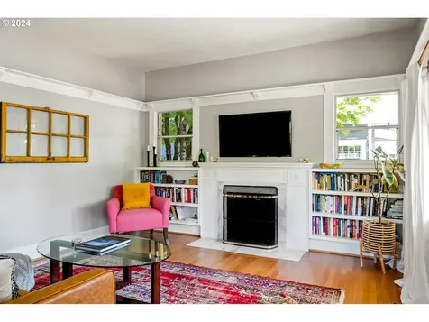 2303 Ne 43rd Avenue Portland OR 97213