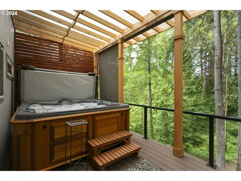 7000 SW Tierra Del Mar Drive Beaverton OR 97007