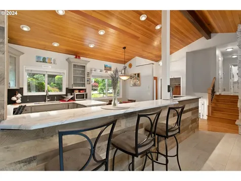7000 SW Tierra Del Mar Drive Beaverton OR 97007