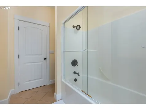 6425 Sw Ebb Avenue Lincoln City OR 97367