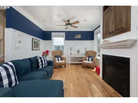6425 Sw Ebb Avenue Lincoln City OR 97367