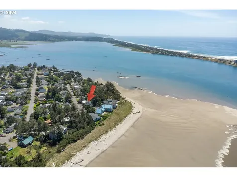6425 Sw Ebb Avenue Lincoln City OR 97367