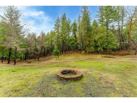 940 Shadow Hills Drive Grants Pass OR 97526