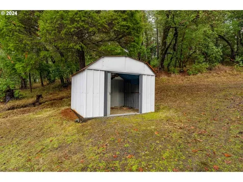 940 Shadow Hills Drive Grants Pass OR 97526