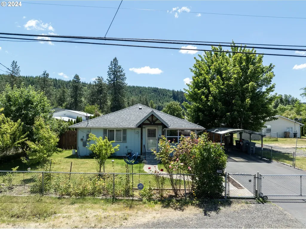 4603 Long Street Sweet Home OR 97386