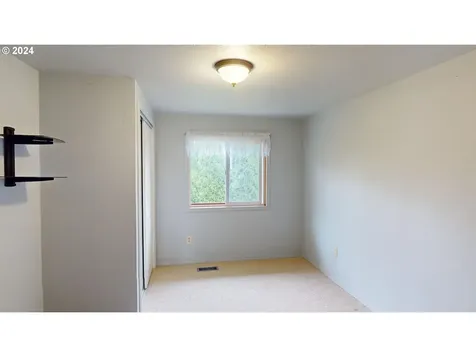 4603 Long Street Sweet Home OR 97386