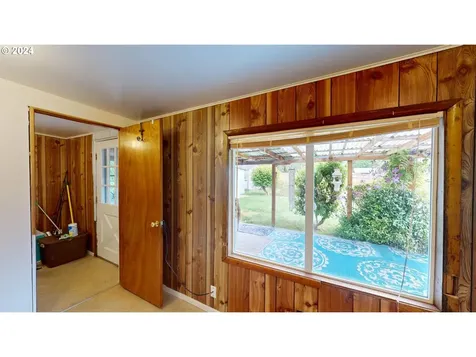 4603 Long Street Sweet Home OR 97386