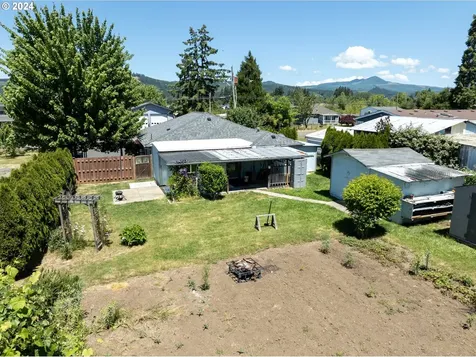 4603 Long Street Sweet Home OR 97386