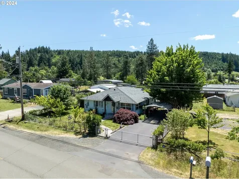 4603 Long Street Sweet Home OR 97386