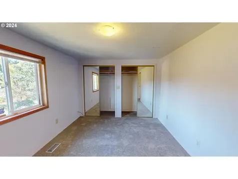 4603 Long Street Sweet Home OR 97386
