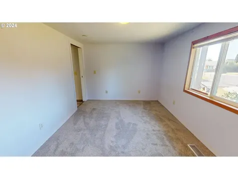 4603 Long Street Sweet Home OR 97386