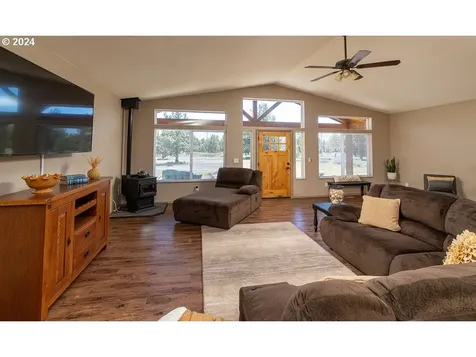 9891 Sw Geneva View Road Terrebonne OR 97760