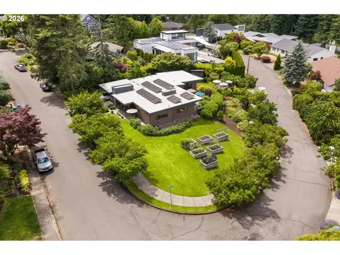6809 SE Ash Street Portland OR 97215