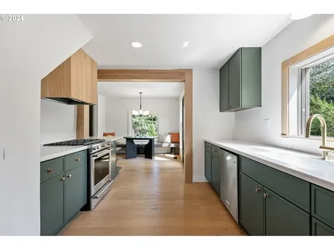 2218 Riverview Street Eugene OR 97403