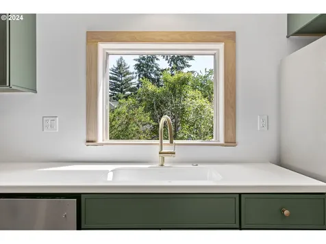 2218 Riverview Street Eugene OR 97403