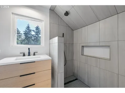 2218 Riverview Street Eugene OR 97403