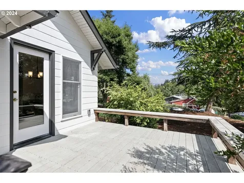 2218 Riverview Street Eugene OR 97403