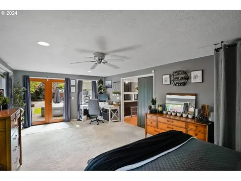 5322 Fox Court S Salem OR 97306