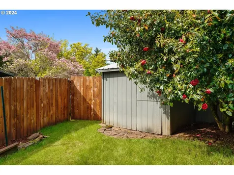 5322 Fox Court S Salem OR 97306