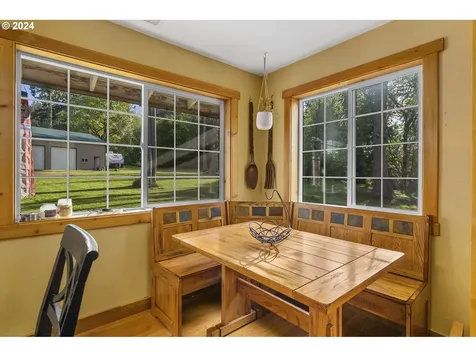592 Nevil Road Winlock WA 98596