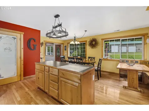 592 Nevil Road Winlock WA 98596