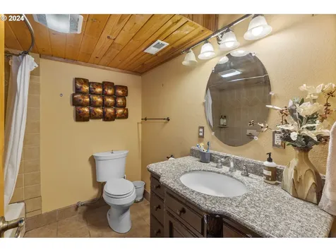 592 Nevil Road Winlock WA 98596