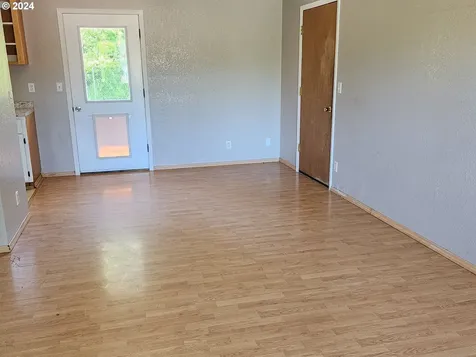 224 Lancaster Avenue Roseburg OR 97471