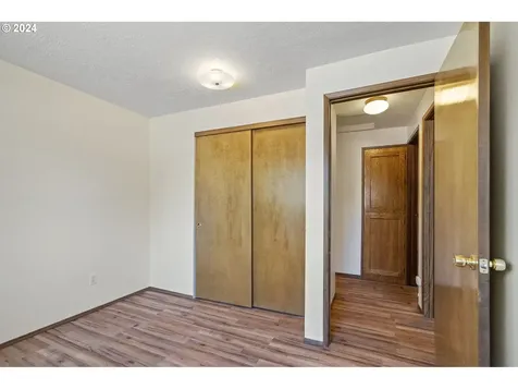 11014 NE Prescott Street Portland OR 97220