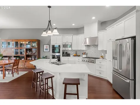 25595 S Rhoten Road Aurora OR 97002
