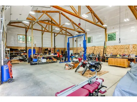 25595 S Rhoten Road Aurora OR 97002