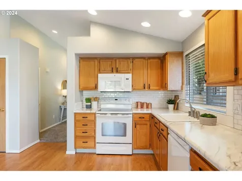 17906 Se 16th Street Vancouver WA 98683