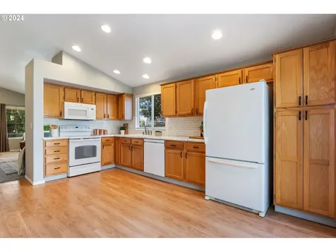 17906 Se 16th Street Vancouver WA 98683
