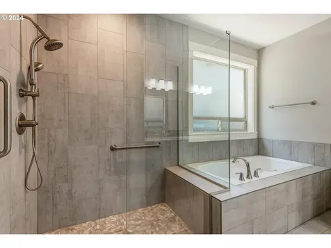 2604 Nw Pine Terrace Drive Bend OR 97703