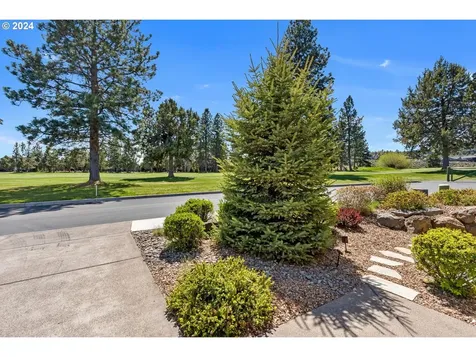 2604 Nw Pine Terrace Drive Bend OR 97703
