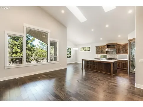 2604 Nw Pine Terrace Drive Bend OR 97703