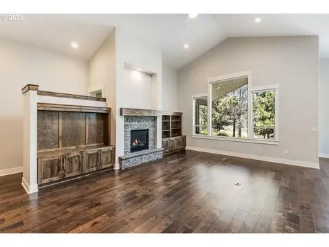 2604 Nw Pine Terrace Drive Bend OR 97703