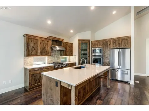 2604 Nw Pine Terrace Drive Bend OR 97703