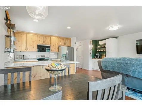 6213 Ne William R Carr Street Adair Village OR 97330