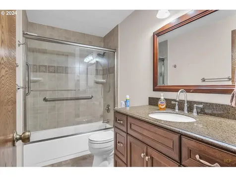33313 Hillcrest Drive Scappoose OR 97056
