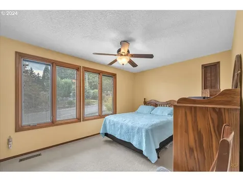 33313 Hillcrest Drive Scappoose OR 97056