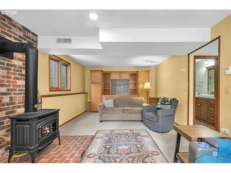 33313 Hillcrest Drive Scappoose OR 97056