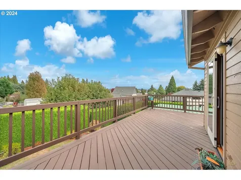 33313 Hillcrest Drive Scappoose OR 97056