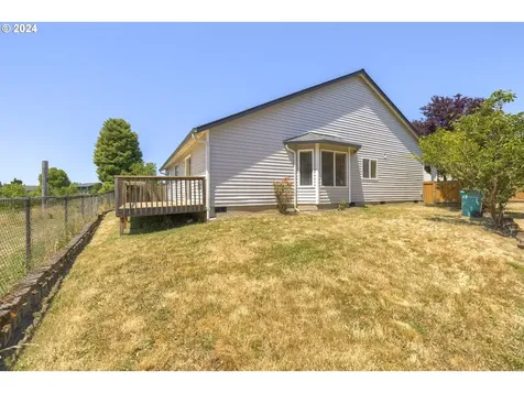 219 Nw 146th Street Vancouver WA 98685