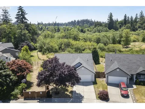 219 Nw 146th Street Vancouver WA 98685