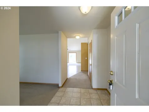 219 Nw 146th Street Vancouver WA 98685