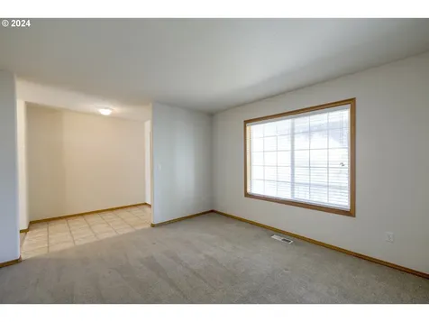 219 Nw 146th Street Vancouver WA 98685
